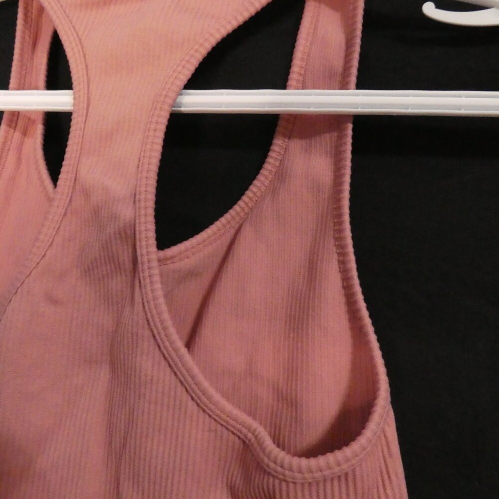 FOREVER 21 | small | Pink Ribbed Racerback Crop Top - Picture 11 of 14
